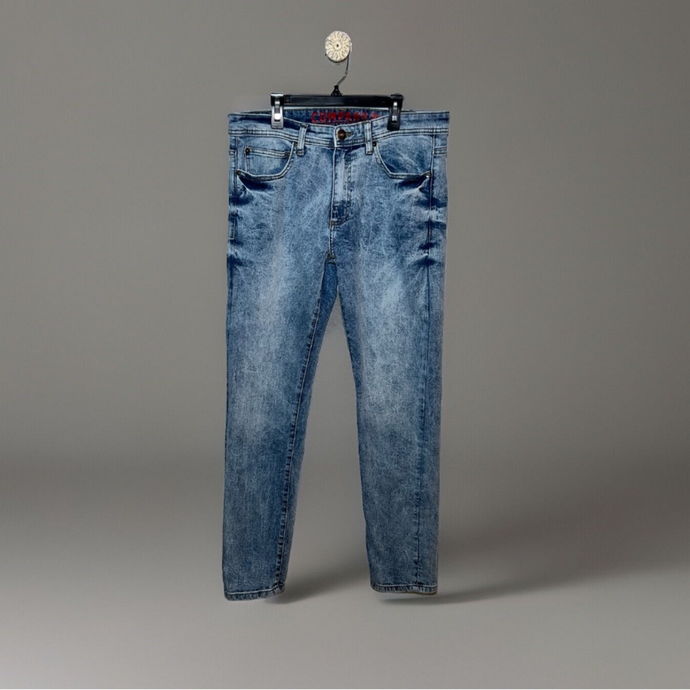 COMPANY 81 MENS LIGHT SLIM FIT JEANS. SIZE 32 / 32